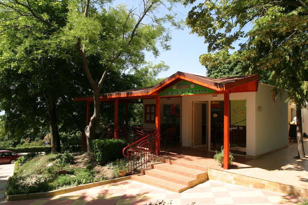 Villas Magnolia Albena Ruang foto